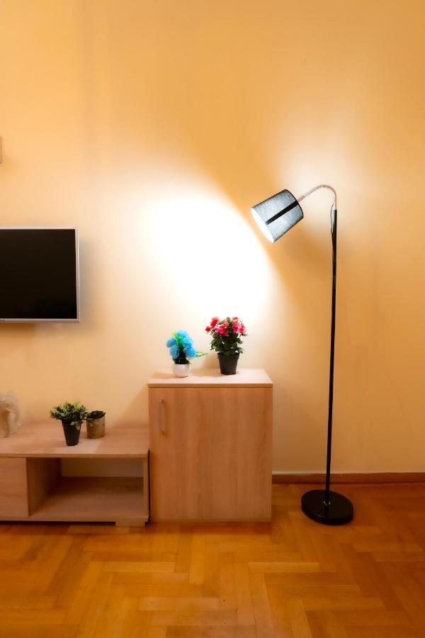 Myrtle, City Center Renovated Apartment Αθήνα Εξωτερικό φωτογραφία